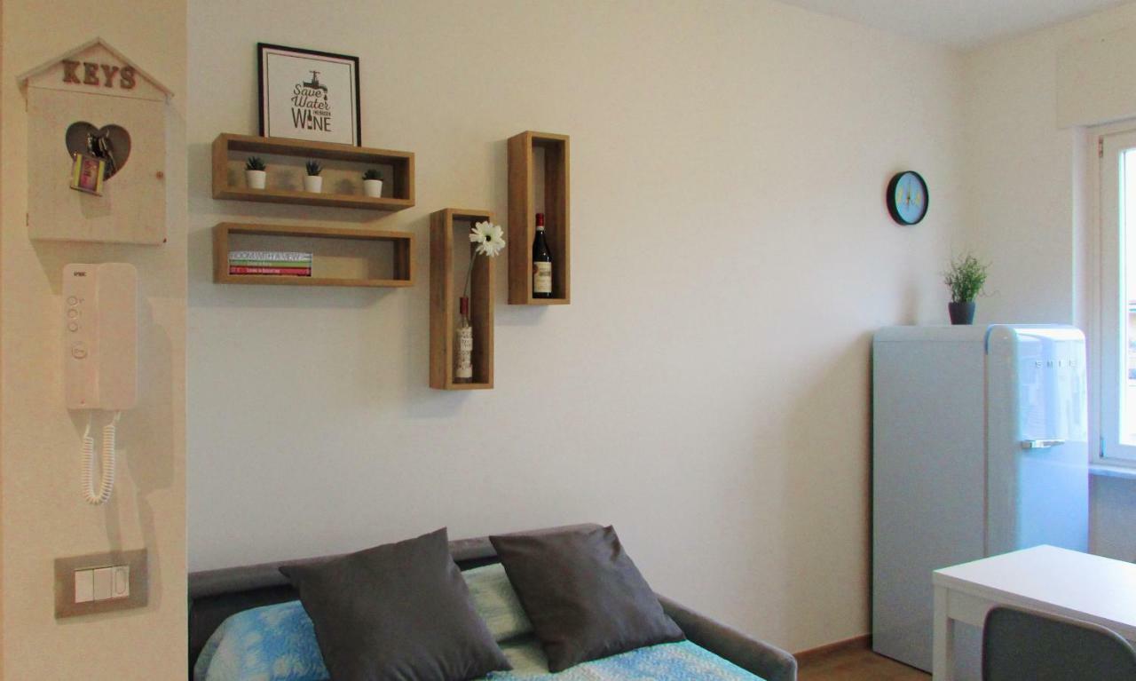 Vinhome Bilocale Con Garage Privato Alba Centro Exterior photo